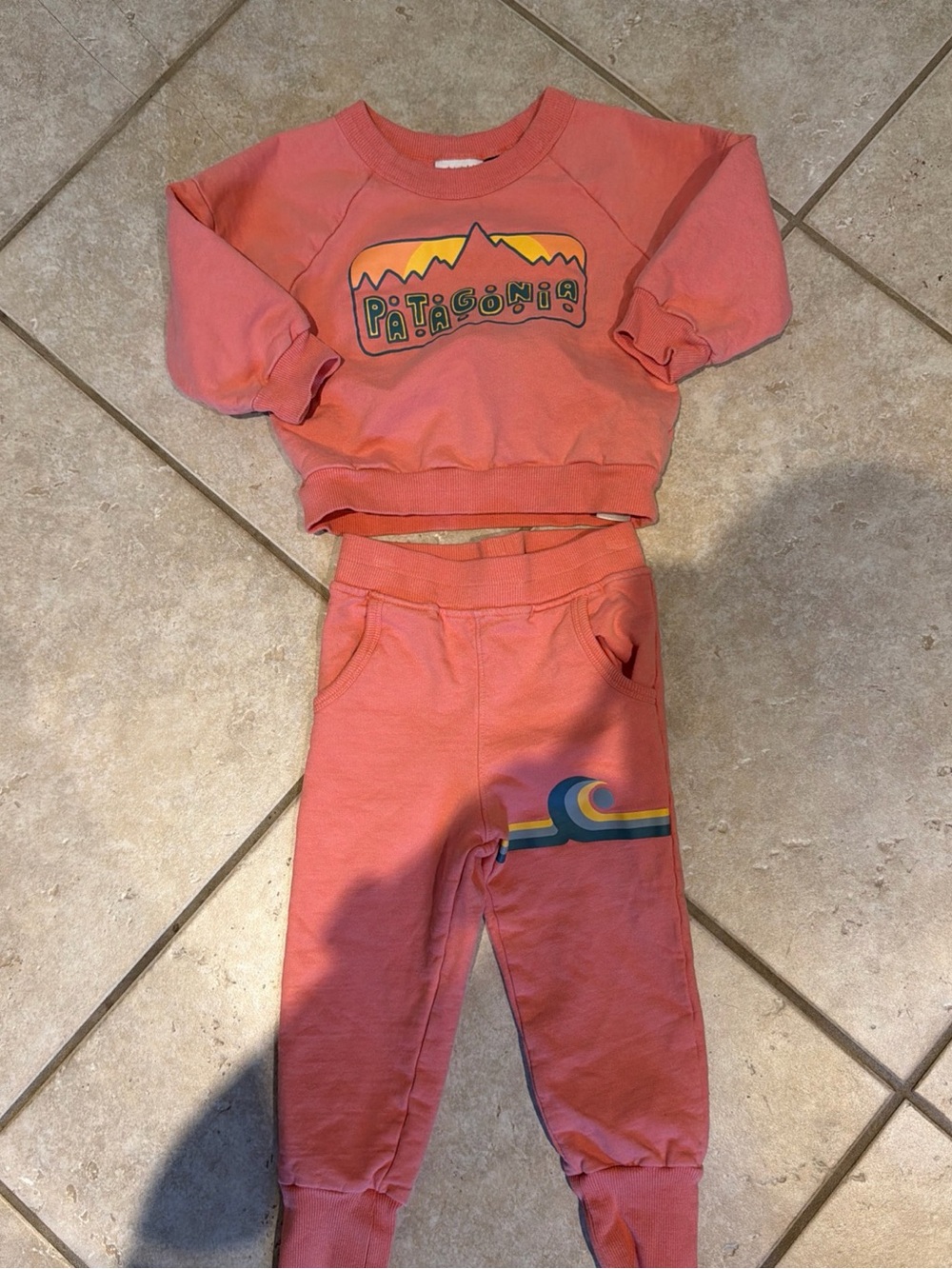 Patagonia Kids Coral-Pink Sweatshirt & Jogger Set with Wave Logo